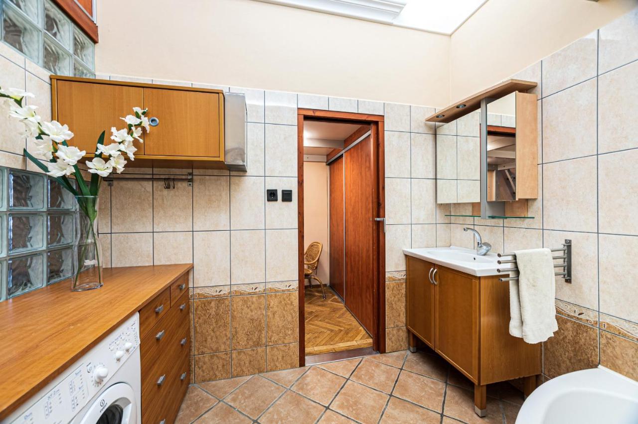 Oktogon Beautiful Relaxing Apartment Budapest Bagian luar foto